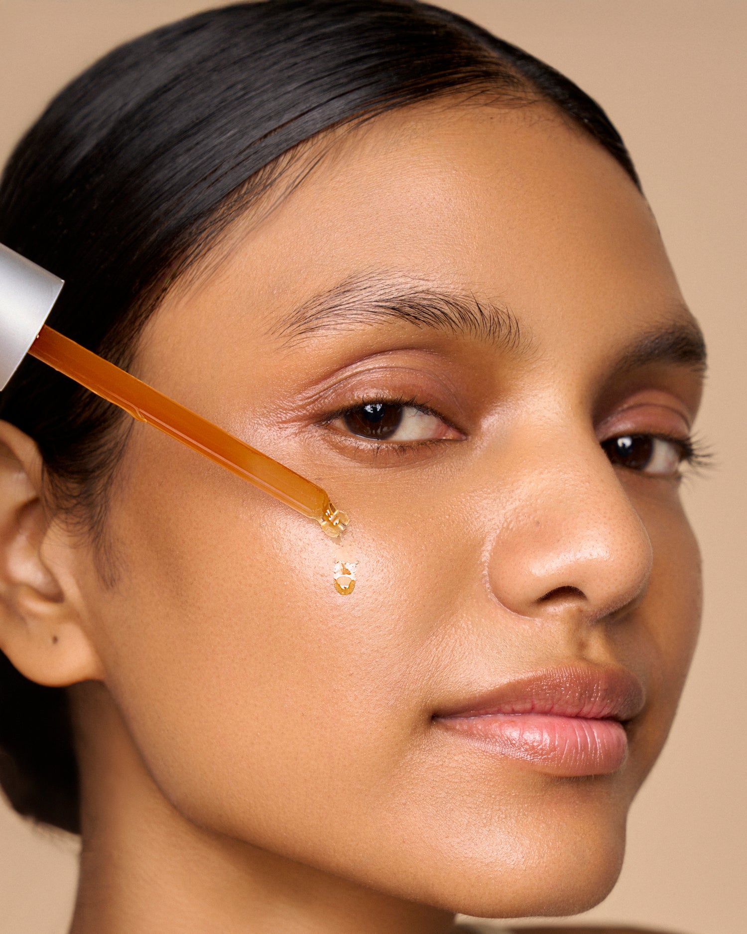 Honey Bee Vitamin C Dark Spot Serum