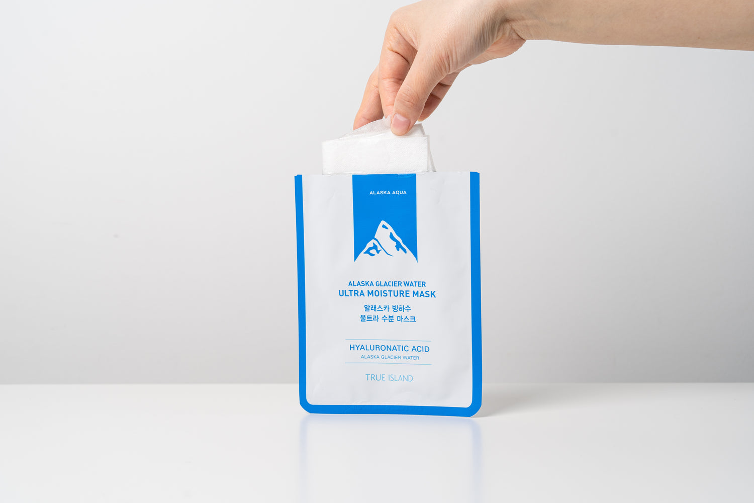 Alaska Glacier Water Ultra Moisture Mask
